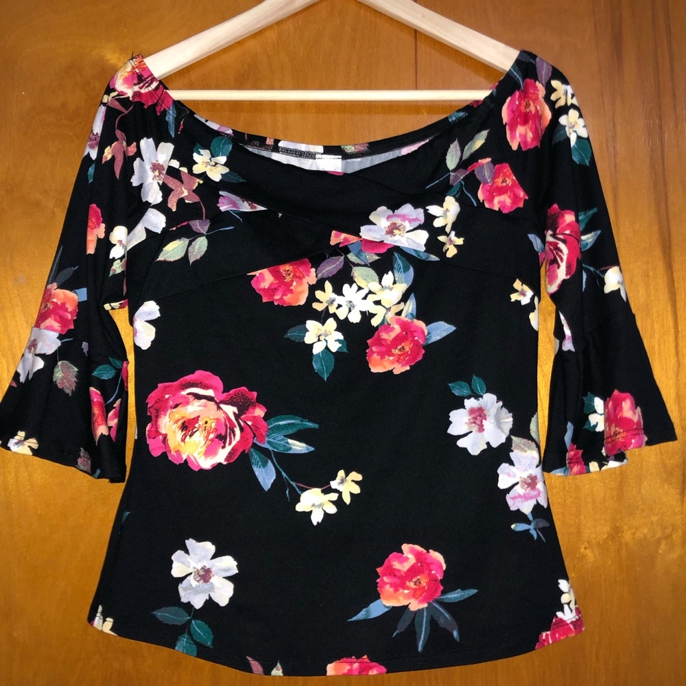 NWOT Black Floral Print Off The Shoulder Top